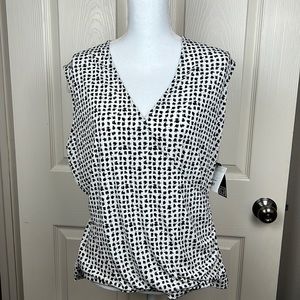 Liz Claiborne Black & White Sleeveless Blouse